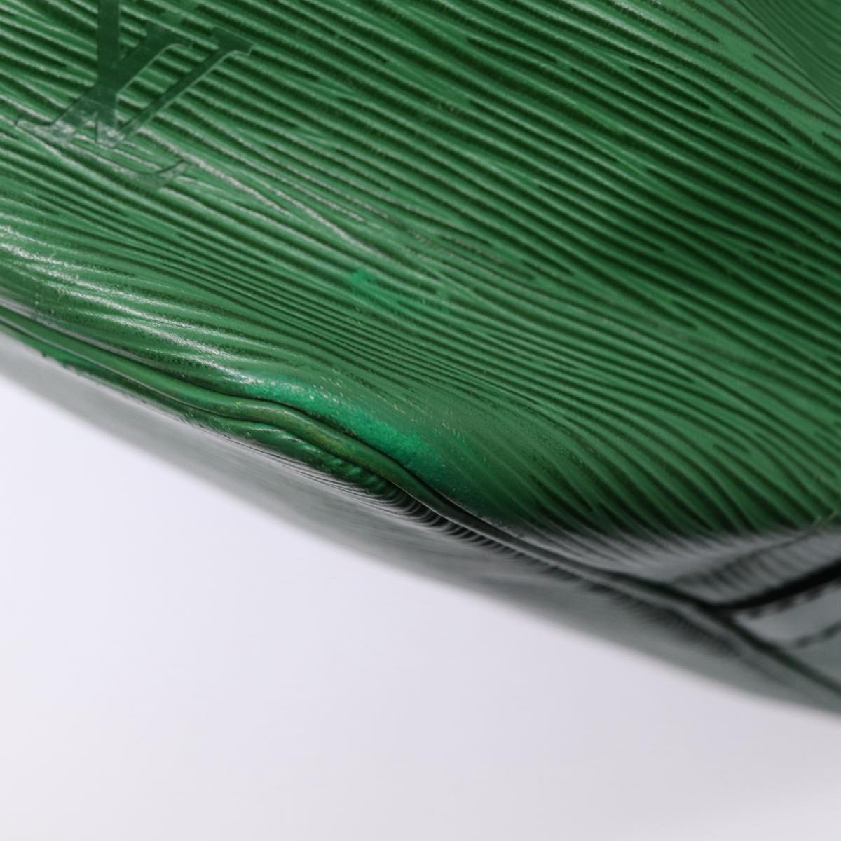 LOUIS VUITTON Epi Petit Noe Shoulder Bag Green M44102 LV Auth 76774