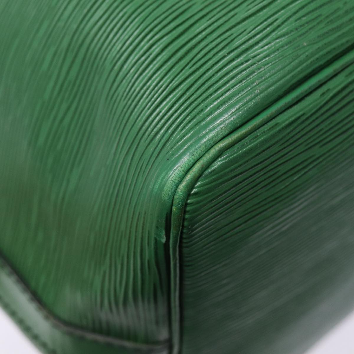 LOUIS VUITTON Epi Petit Noe Shoulder Bag Green M44102 LV Auth 76774