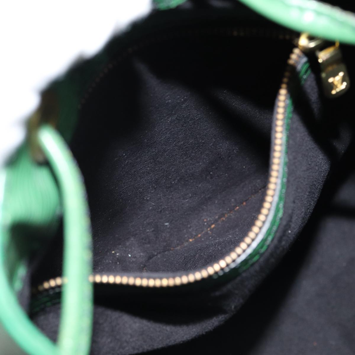 LOUIS VUITTON Epi Petit Noe Shoulder Bag Green M44102 LV Auth 76774