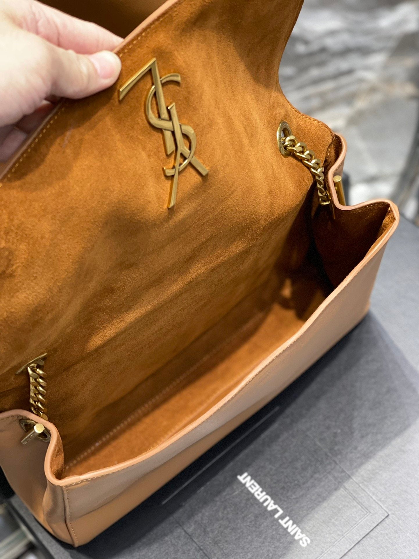 Top Quality Kate MeTop Qualityum Reversible Chain Bag Brown In Suede With Gold Hardware For Women 11.2in/29cm YSL