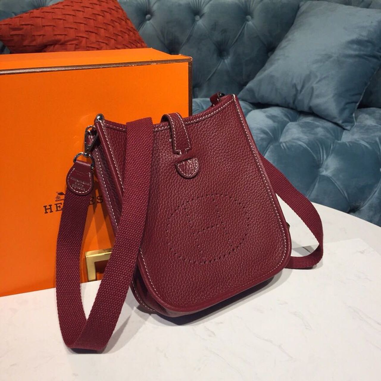 Top Quality Evelyne II TPM Bag Burgundy For Women SiTop Qualityer Toned Hardware 7.9in/20cm