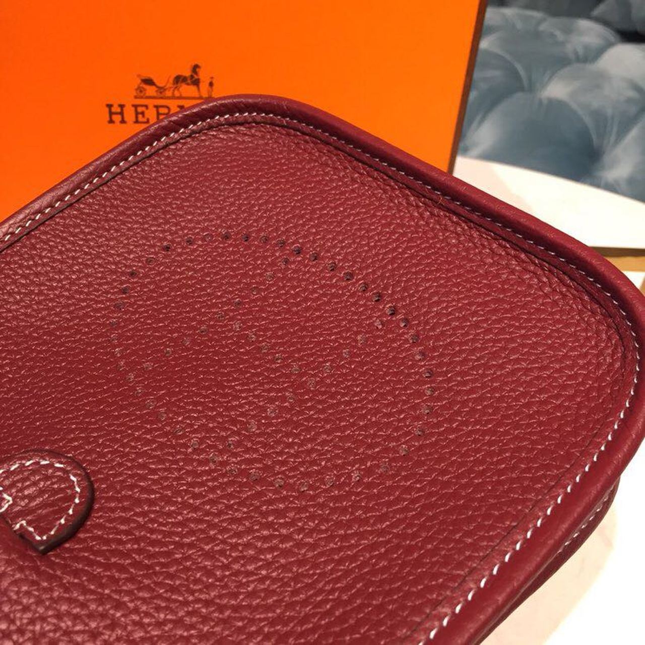 Top Quality Evelyne II TPM Bag Burgundy For Women SiTop Qualityer Toned Hardware 7.9in/20cm