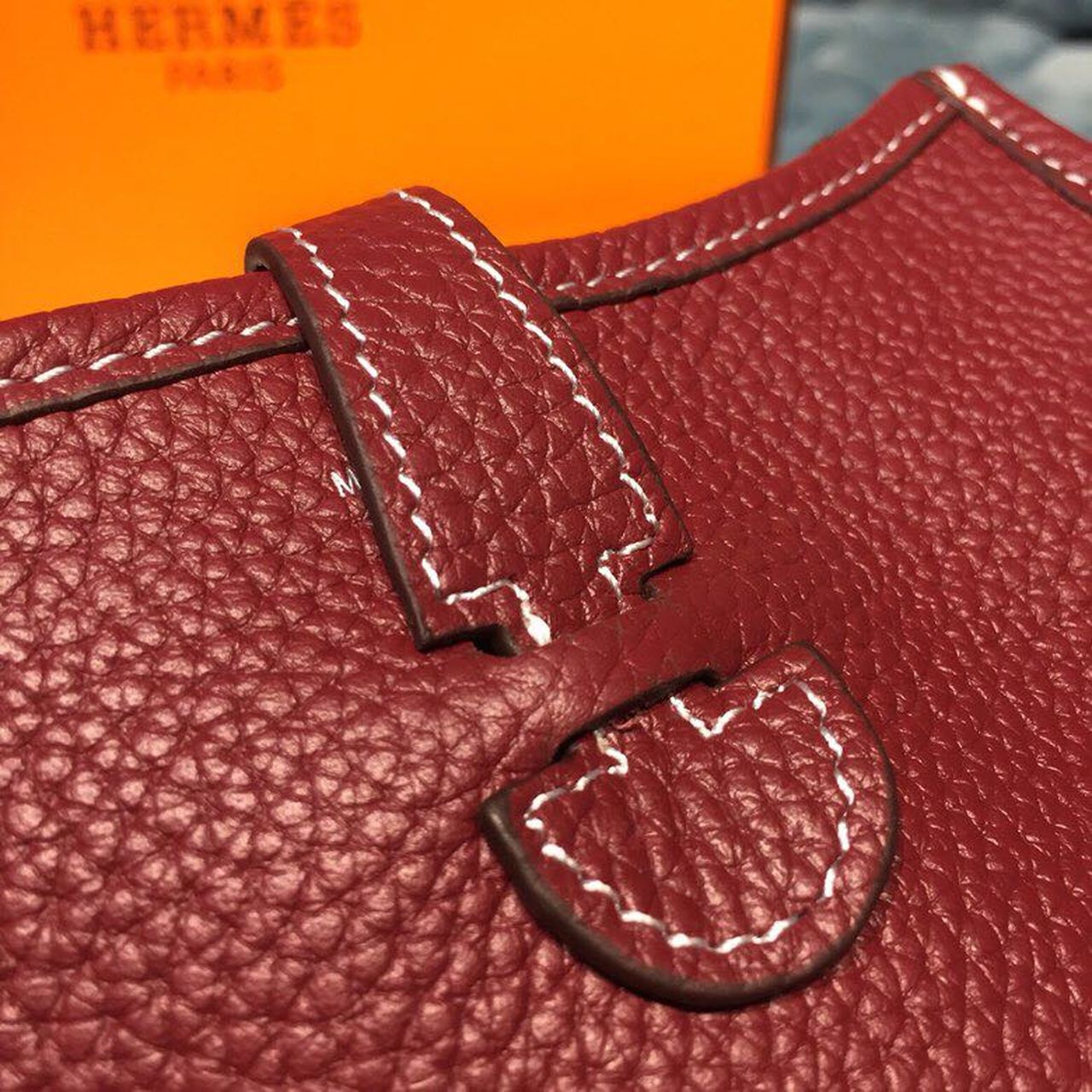 Top Quality Evelyne II TPM Bag Burgundy For Women SiTop Qualityer Toned Hardware 7.9in/20cm