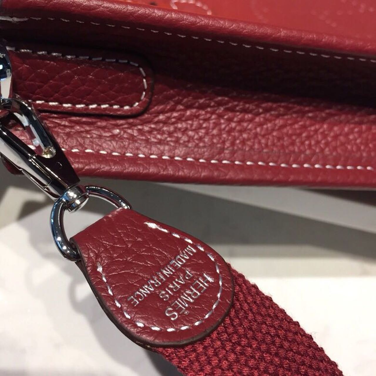 Top Quality Evelyne II TPM Bag Burgundy For Women SiTop Qualityer Toned Hardware 7.9in/20cm