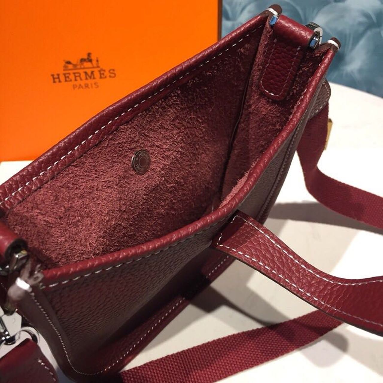 Top Quality Evelyne II TPM Bag Burgundy For Women SiTop Qualityer Toned Hardware 7.9in/20cm