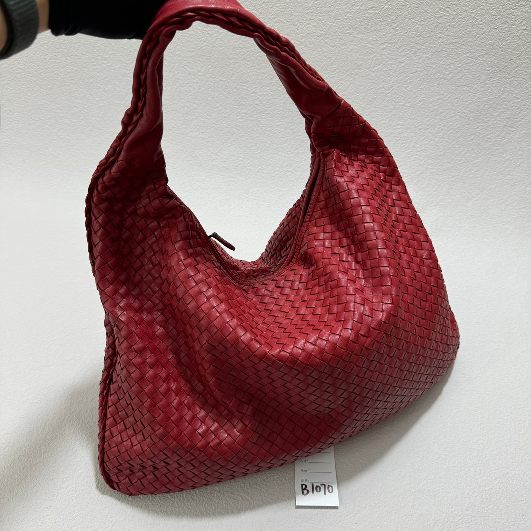Bottega Veneta Hobo Bag Large Burgundy Red Lambskin leather 52cm