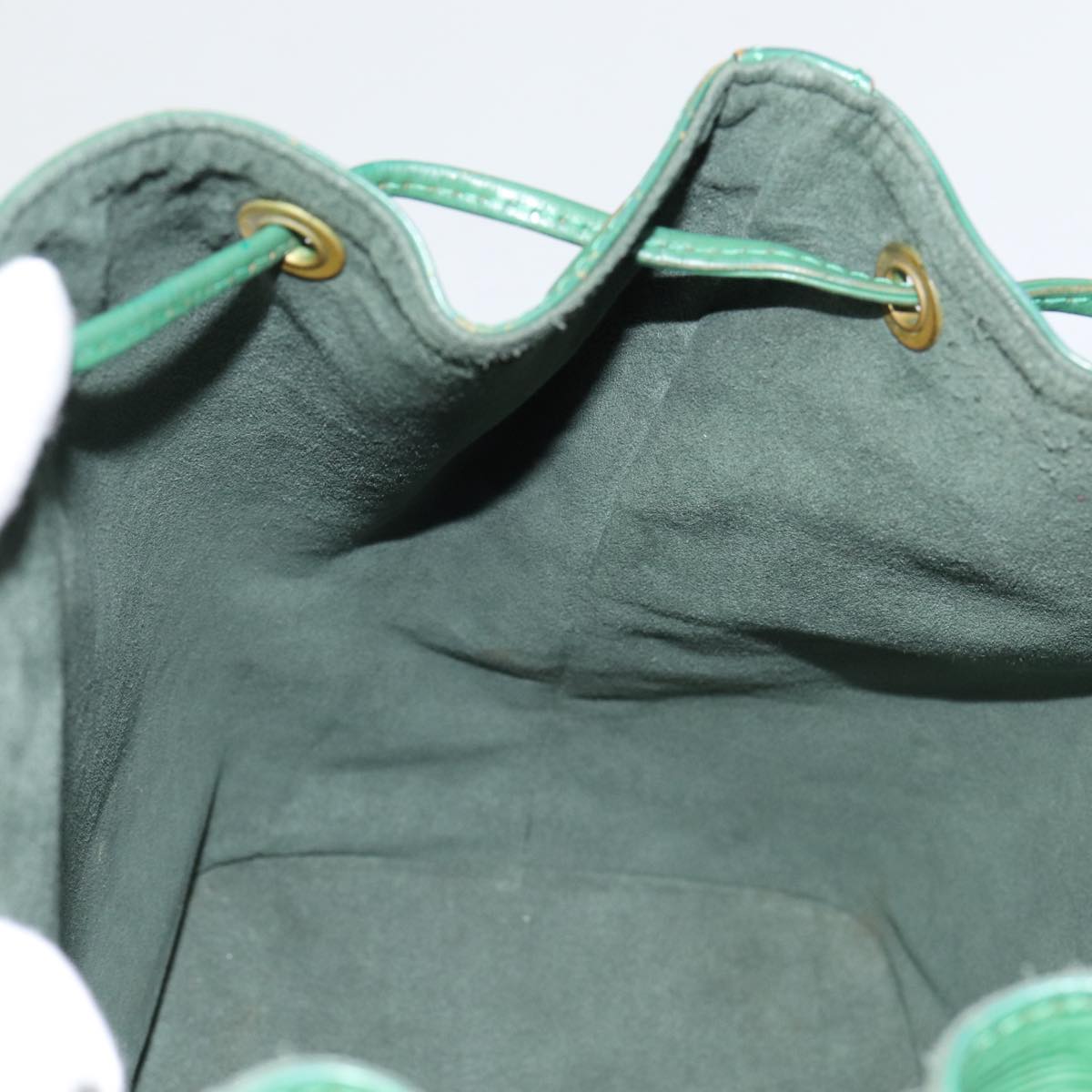 LOUIS VUITTON Epi Petit Noe Shoulder Bag Green M44102 LV Auth 84578