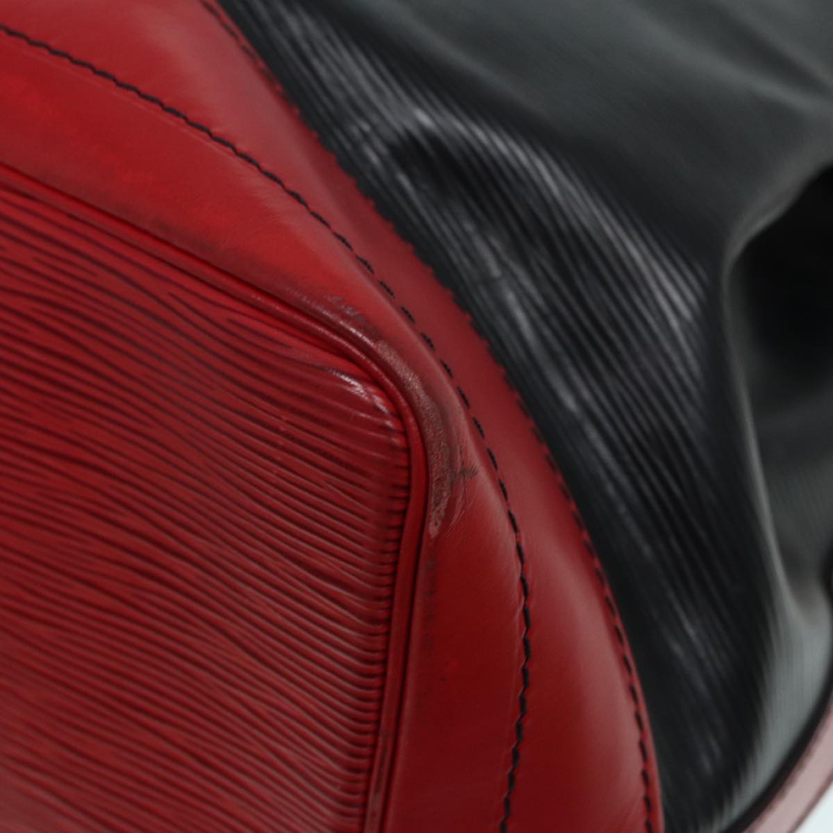 LOUIS VUITTON Epi Noe Shoulder Bag By color Black Red M44017 LV Auth 86550