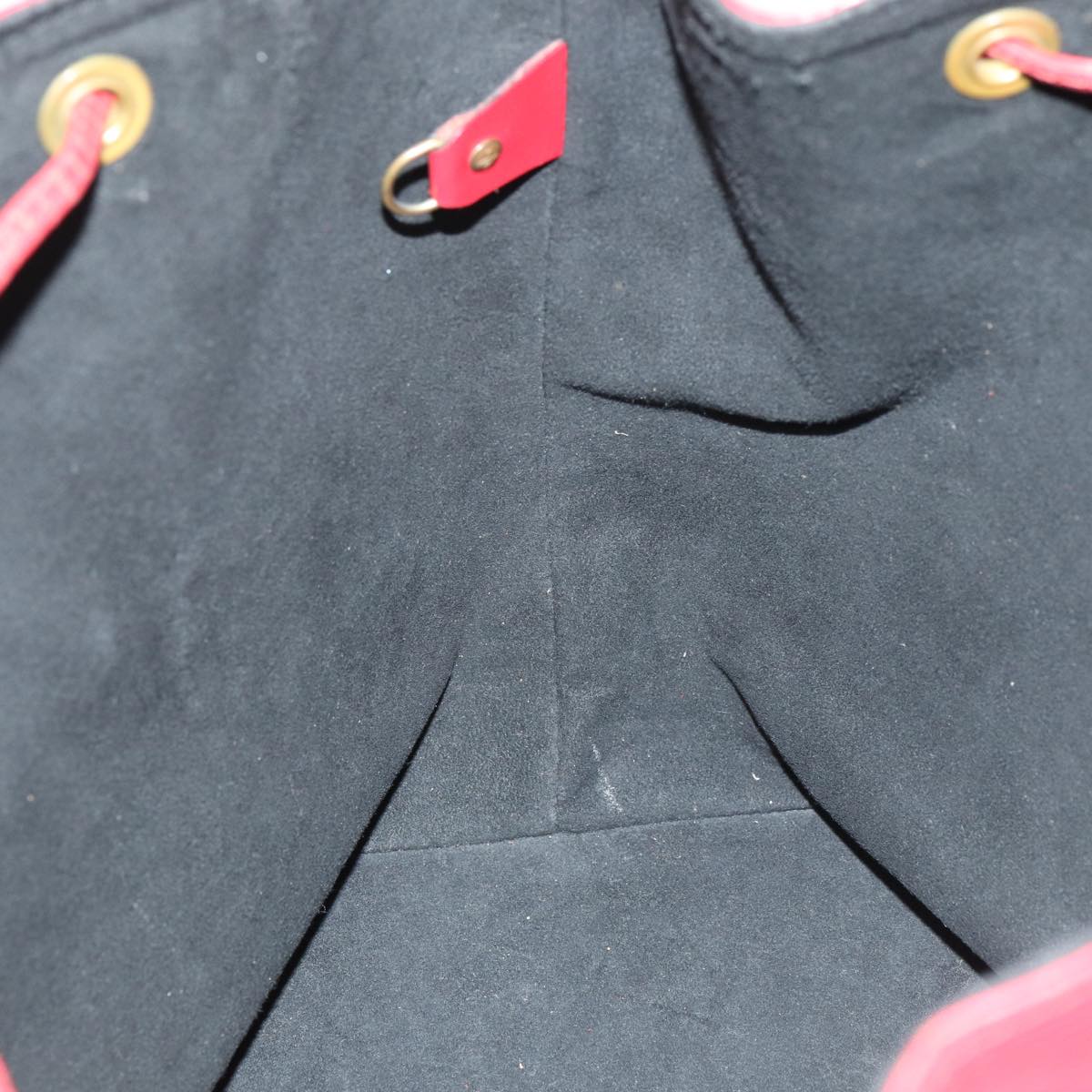 LOUIS VUITTON Epi Petit Noe Shoulder Bag Red M44107 LV Auth 86848