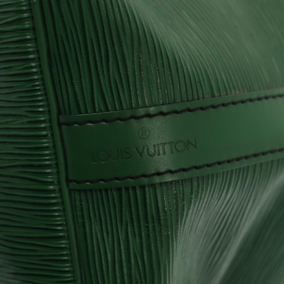 LOUIS VUITTON Epi Petit Noe Shoulder Bag Green M44102 LV Auth 86849
