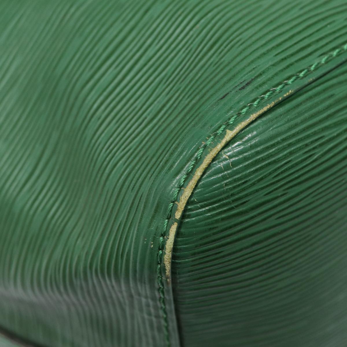 LOUIS VUITTON Epi Petit Noe Shoulder Bag Green M44102 LV Auth 87508