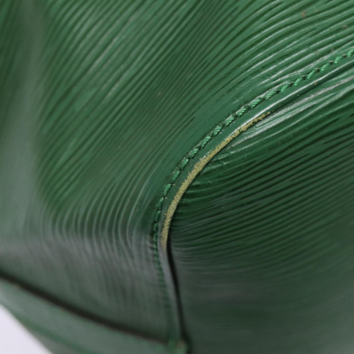 LOUIS VUITTON Epi Petit Noe Shoulder Bag Green M44102 LV Auth 87508