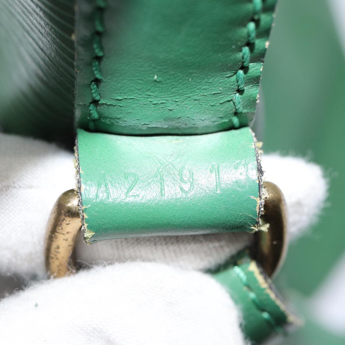 LOUIS VUITTON Epi Petit Noe Shoulder Bag Green M44102 LV Auth 87508