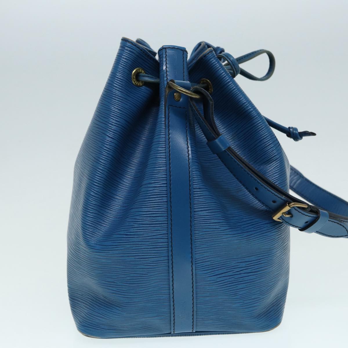 LOUIS VUITTON Epi Petit Noe Shoulder Bag Blue M44105 LV Auth 87509