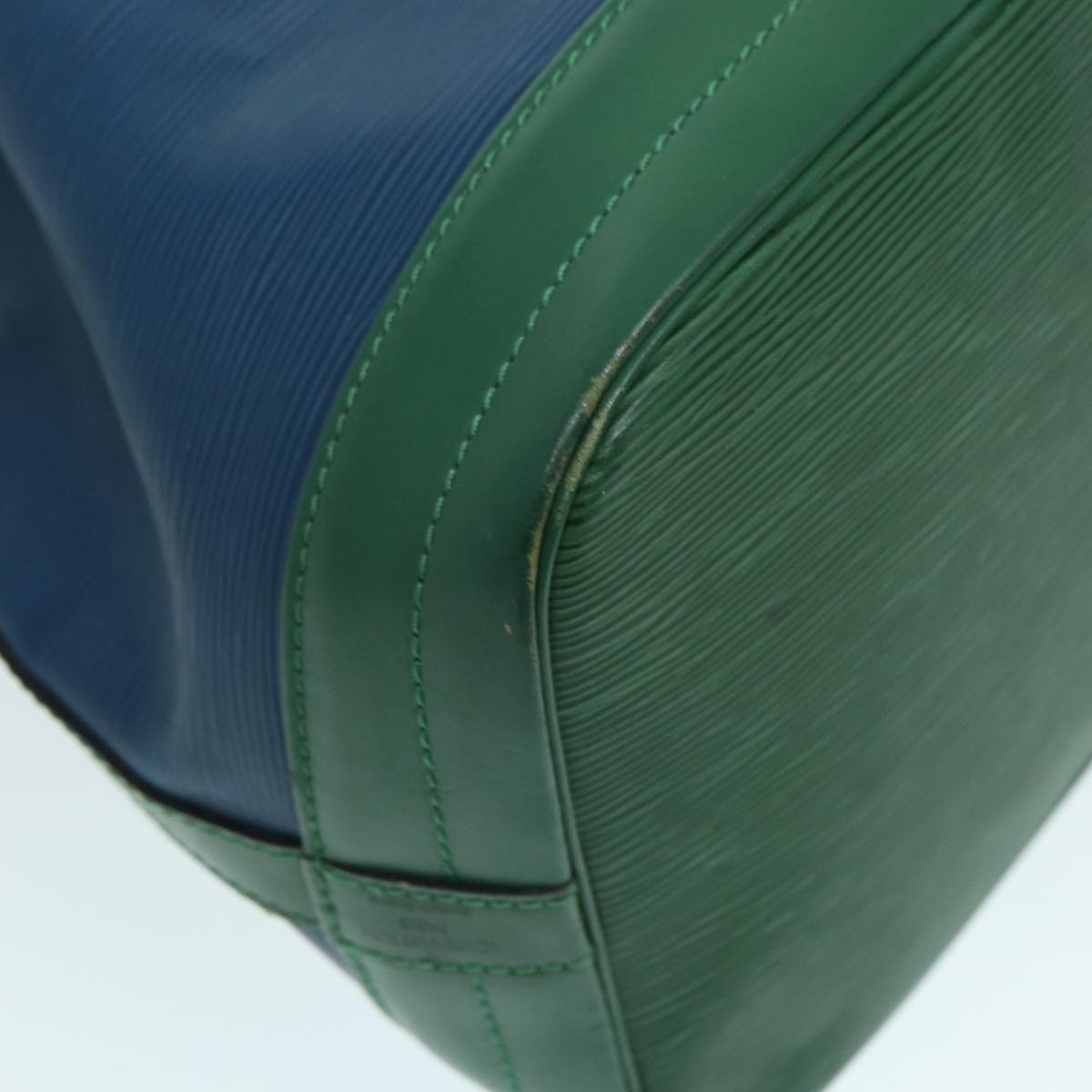 LOUIS VUITTON Epi Noe Shoulder Bag Bicolor color Green Blue M44044 LV Auth 87511