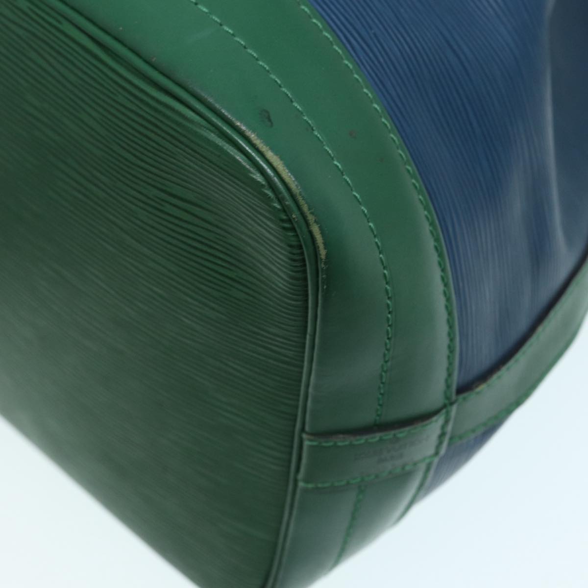 LOUIS VUITTON Epi Noe Shoulder Bag Bicolor color Green Blue M44044 LV Auth 87511