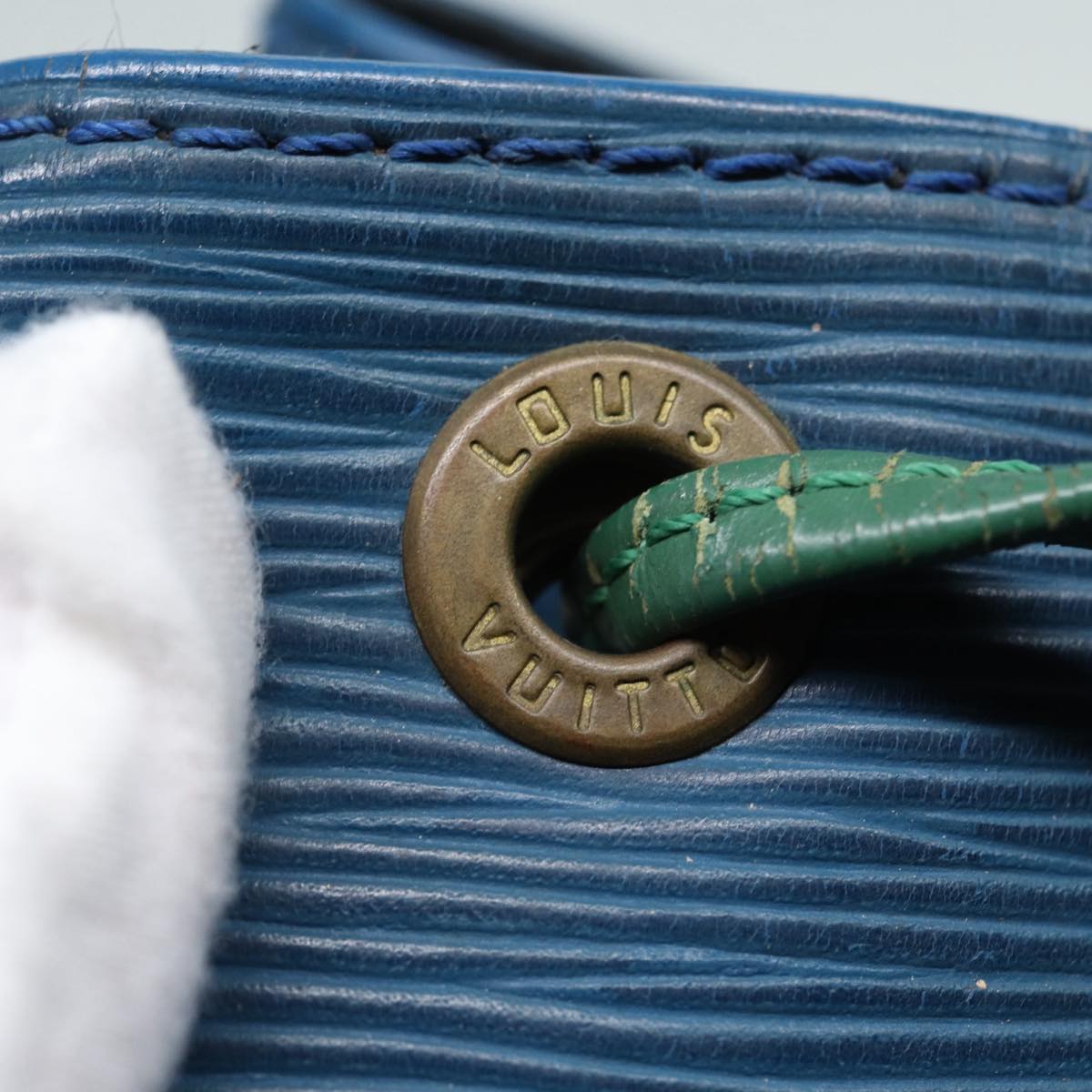 LOUIS VUITTON Epi Noe Shoulder Bag Bicolor color Green Blue M44044 LV Auth 87511