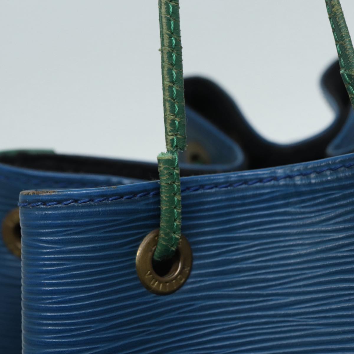 LOUIS VUITTON Epi Noe Shoulder Bag Bicolor color Green Blue M44044 LV Auth 87511