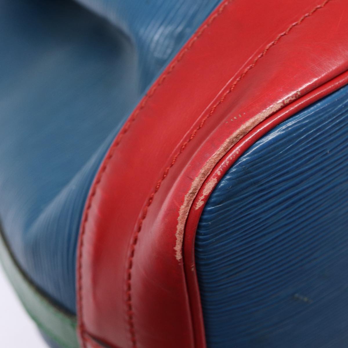 LOUIS VUITTON Epi Toriko Color Noe ShoulderBag Red Blue Green M44084 Auth 87776