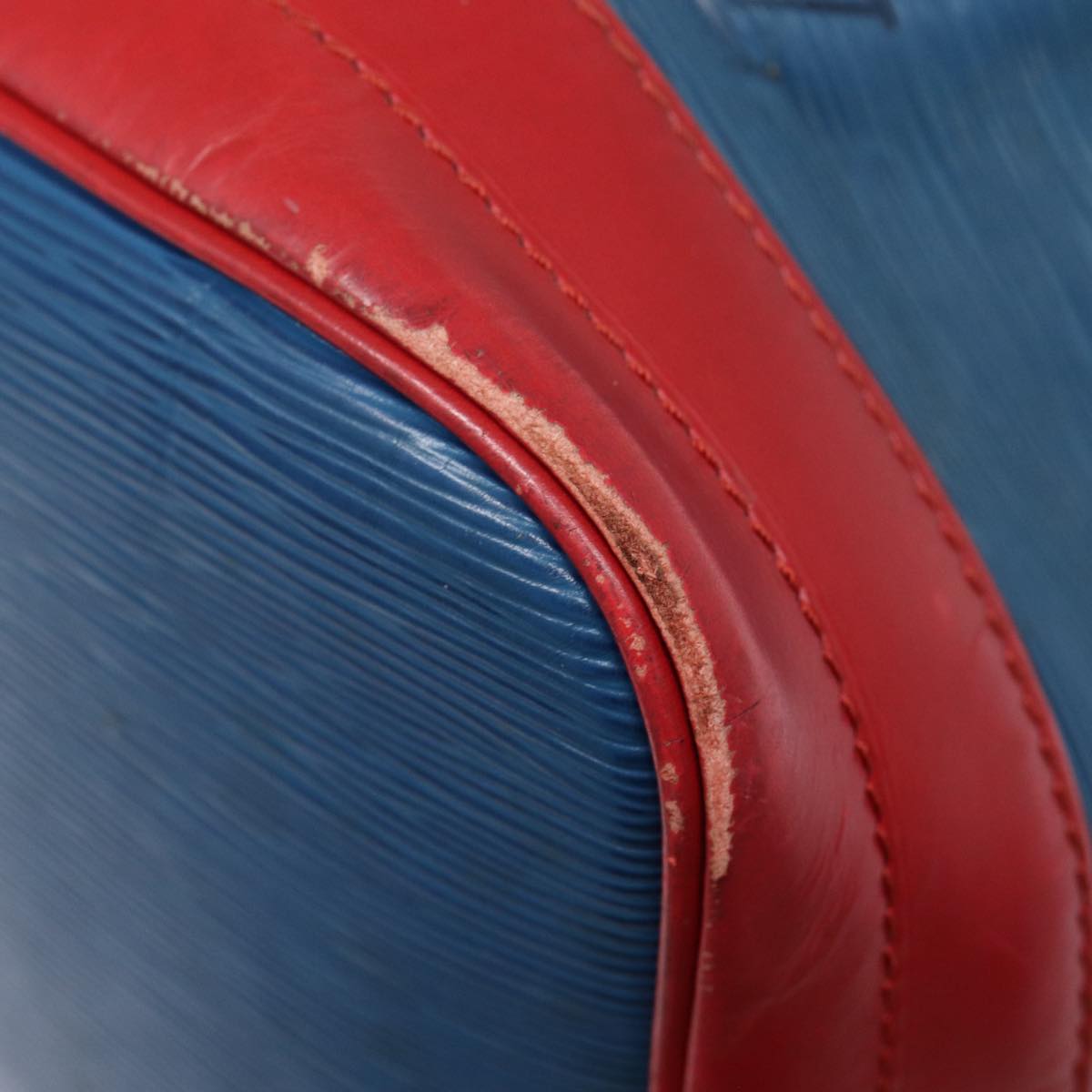 LOUIS VUITTON Epi Toriko Color Noe ShoulderBag Red Blue Green M44084 Auth 87776