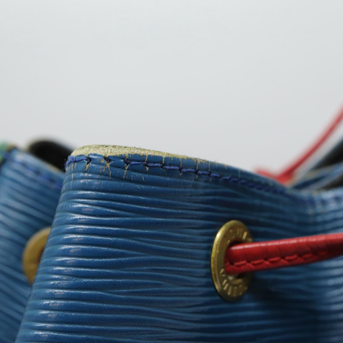 LOUIS VUITTON Epi Toriko Color Noe ShoulderBag Red Blue Green M44084 Auth 87776