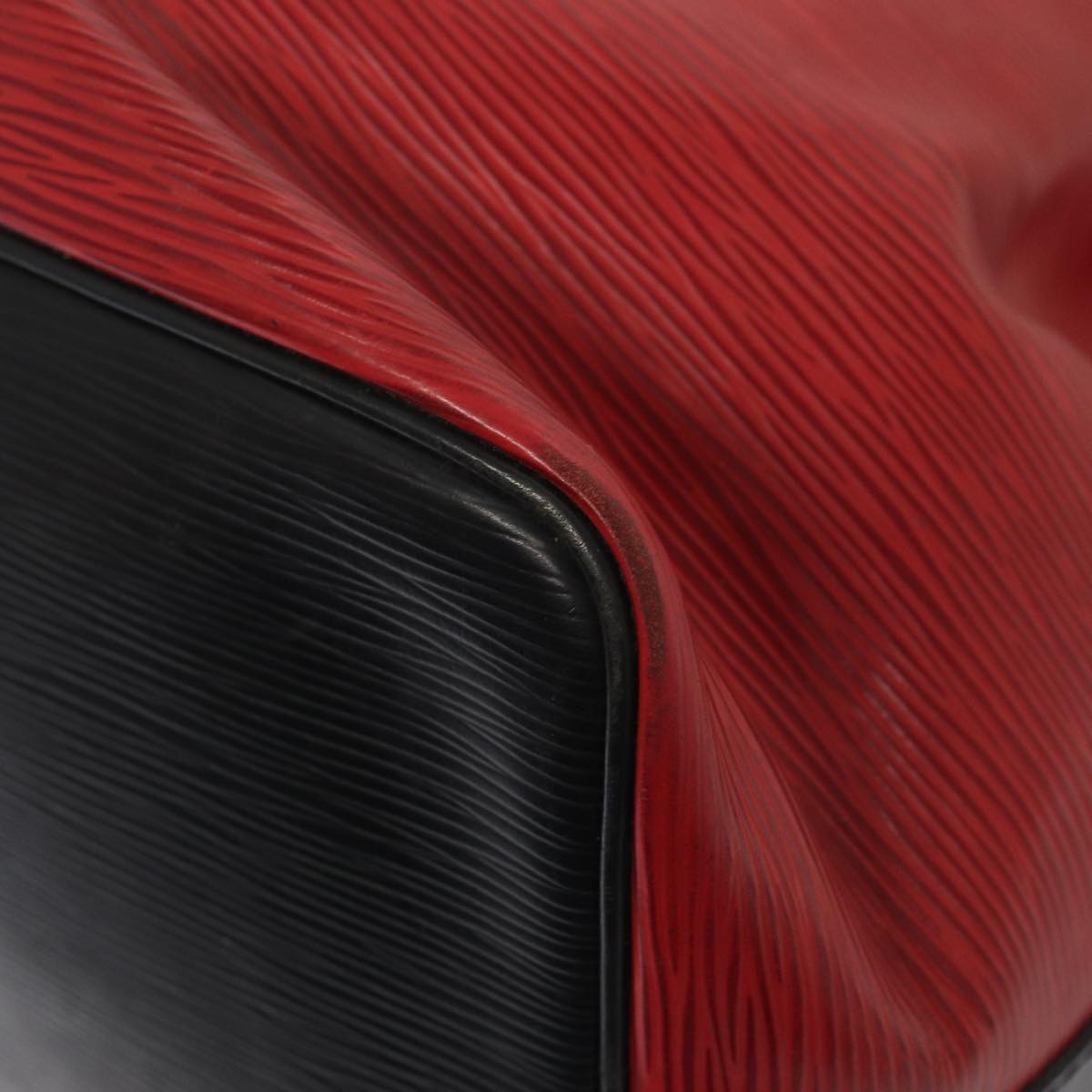 LOUIS VUITTON Epi Petit Noe Shoulder Bag By color Black Red M44172 LV Auth 87928