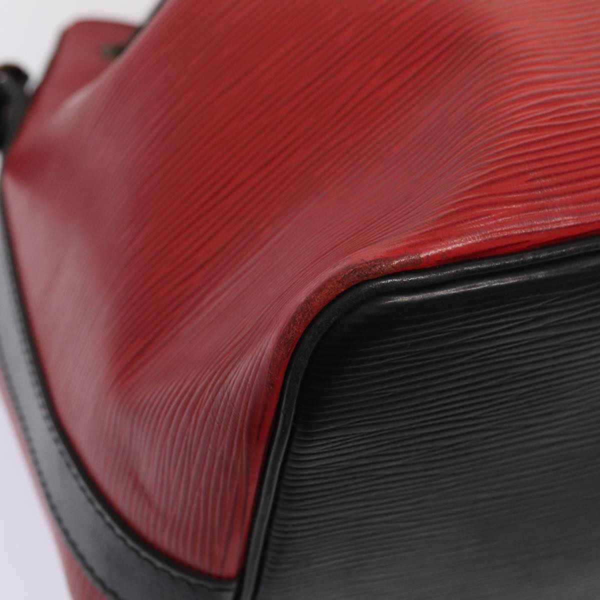 LOUIS VUITTON Epi Petit Noe Shoulder Bag By color Black Red M44172 LV Auth 87928