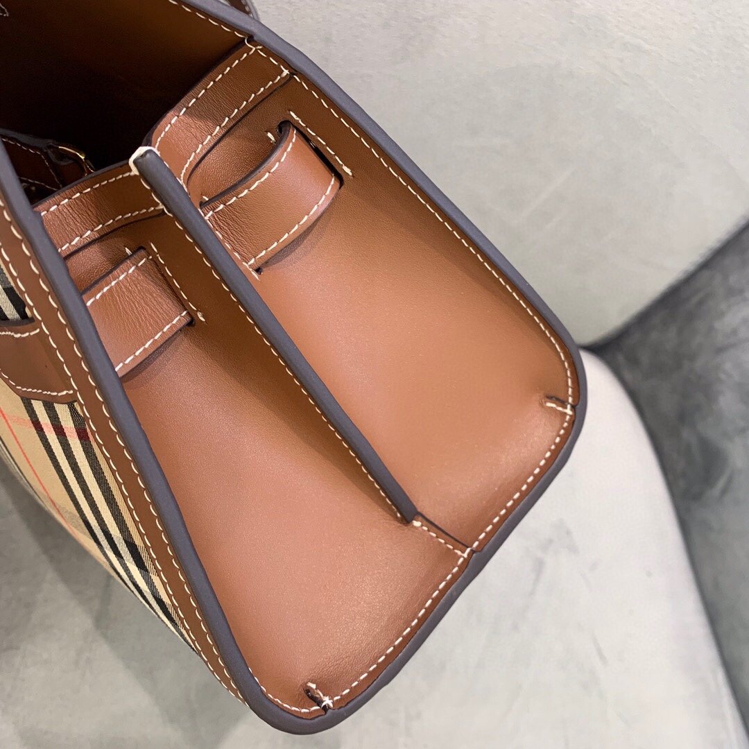 Top Quality Mini  Archive Beige For Women, Women’s Bags, Shoulder And Crossbody Bags 10.2in/ 26cm BUR 80246851