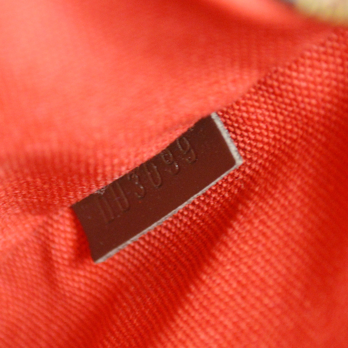 Louis Vuitton 2009 Damier Bloomsbury PM Shoulder Bag N42251