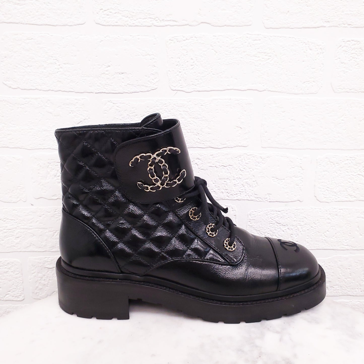 CHANEL 2022 BLACK PATENT QUILTED COMBAT BOOTS - SIZE 40