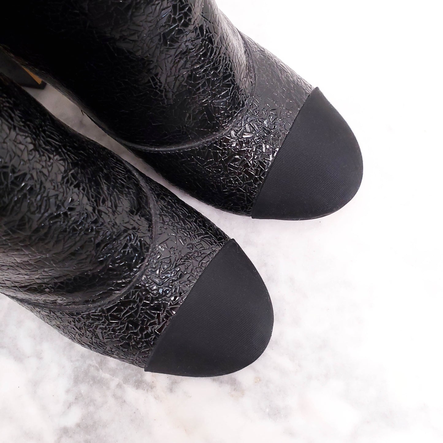 CHANEL BLACK PATENT CRINKLE EFFECT CAP TOE BOOTIES WITH ACRYLIC AND PEARL BLOCK HEEL - SIZE 42