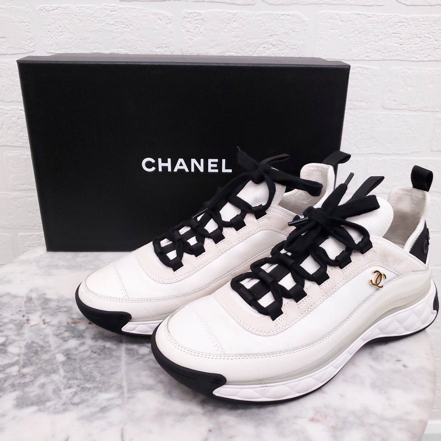 CHANEL CREAM AND BLACK SNEAKERS - SIZE 39.5