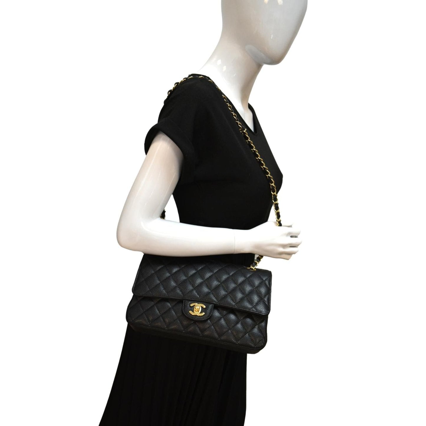 CHANEL Jumbo Double Flap Caviar Leather Shoulder Bag Black