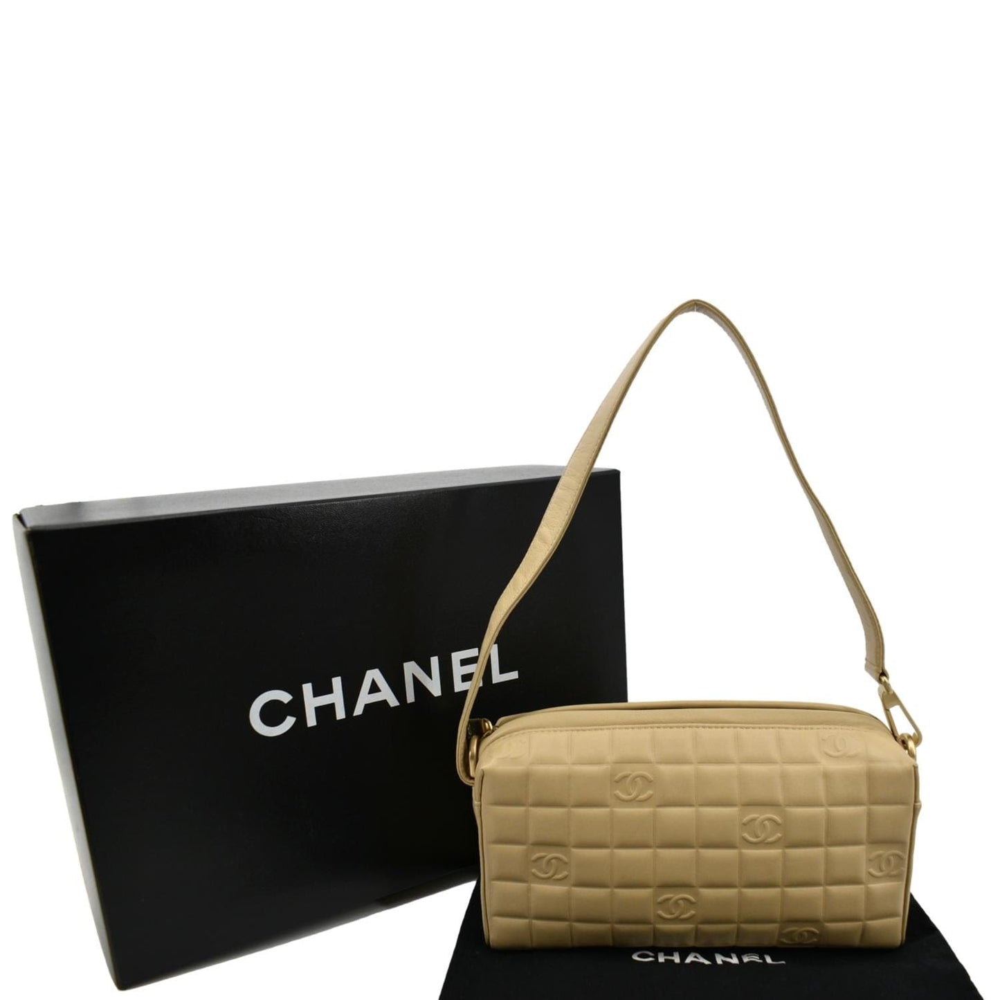 CHANEL Chocolate Bar Leather Handbag Beige
