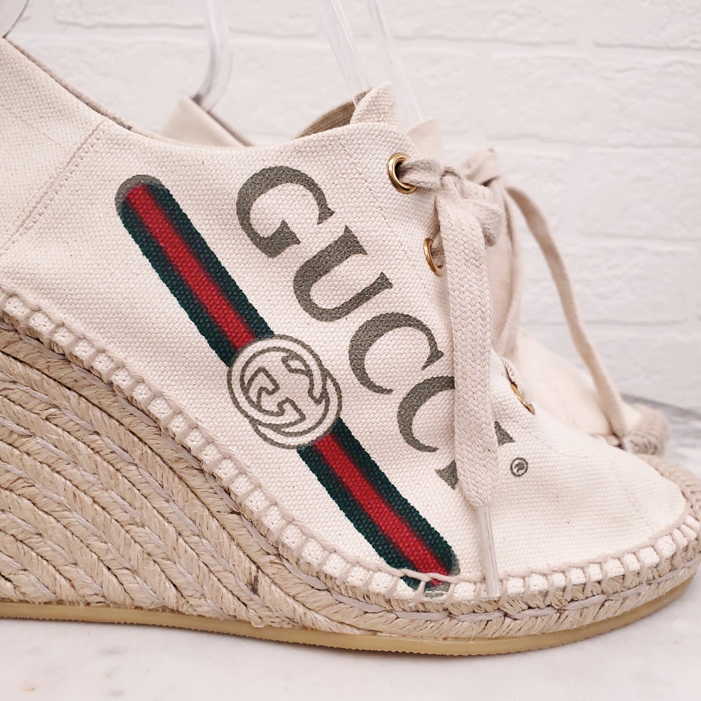 GUCCI CREAM CANVAS LOGO ESPADRILLE WEDGES - SIZE 38.5
