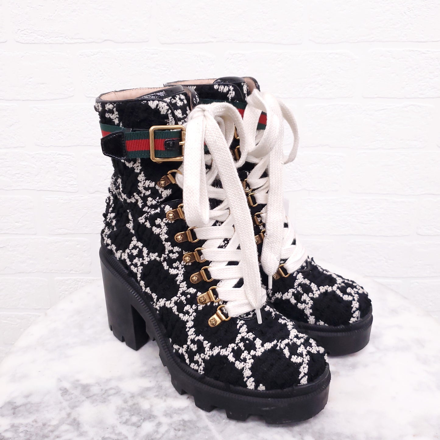 GUCCI NAVY TWEED LOGO BOOTS WITH BLOCK HEEL - SIZE 38