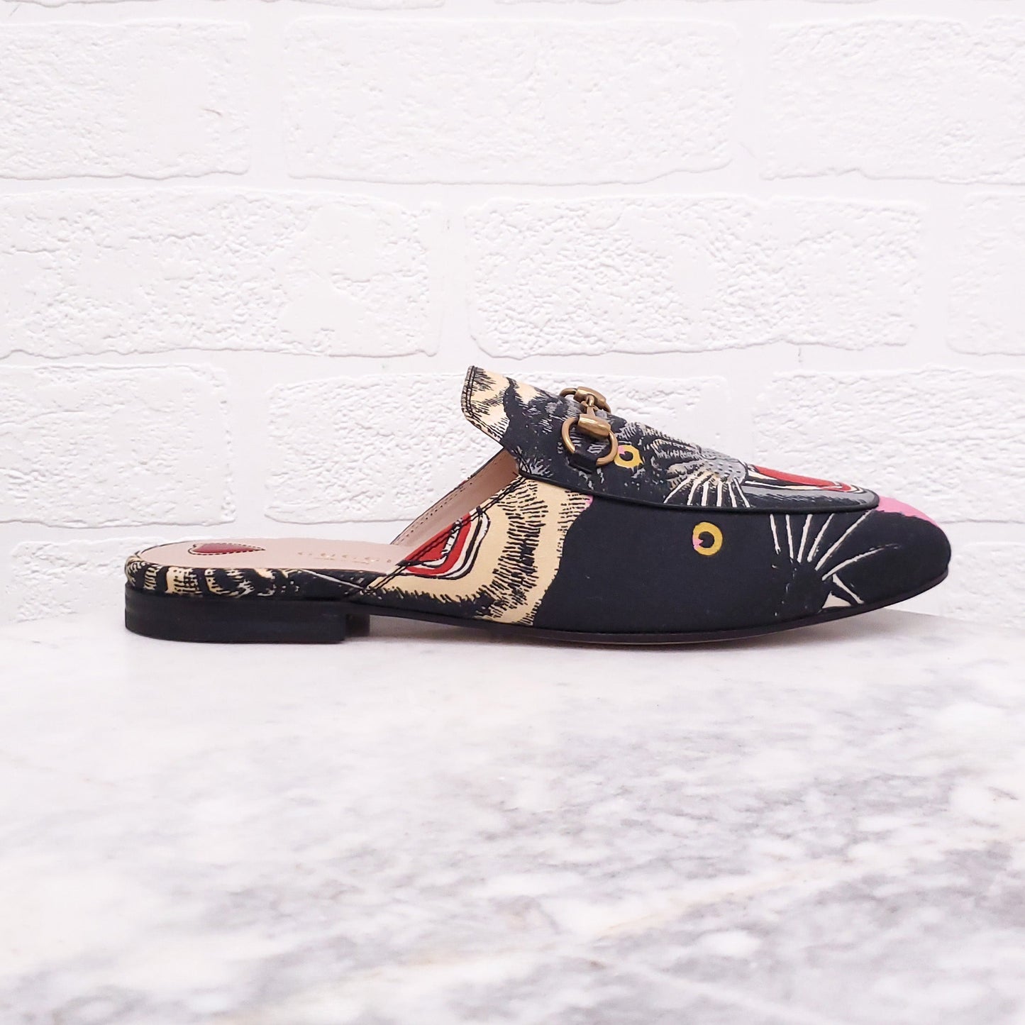 GUCCI TIGER LOAFERS - SIZE 39