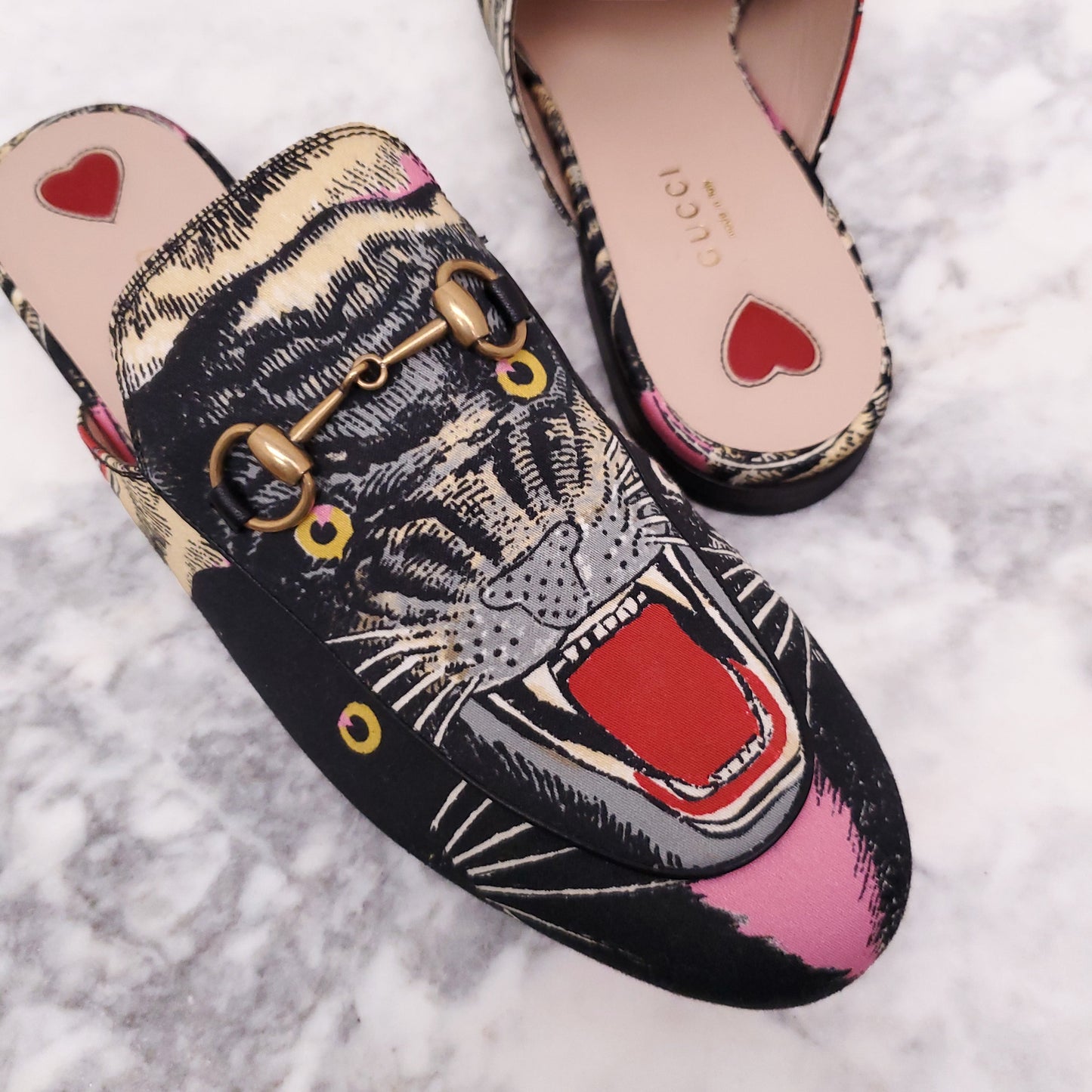 GUCCI TIGER LOAFERS - SIZE 39