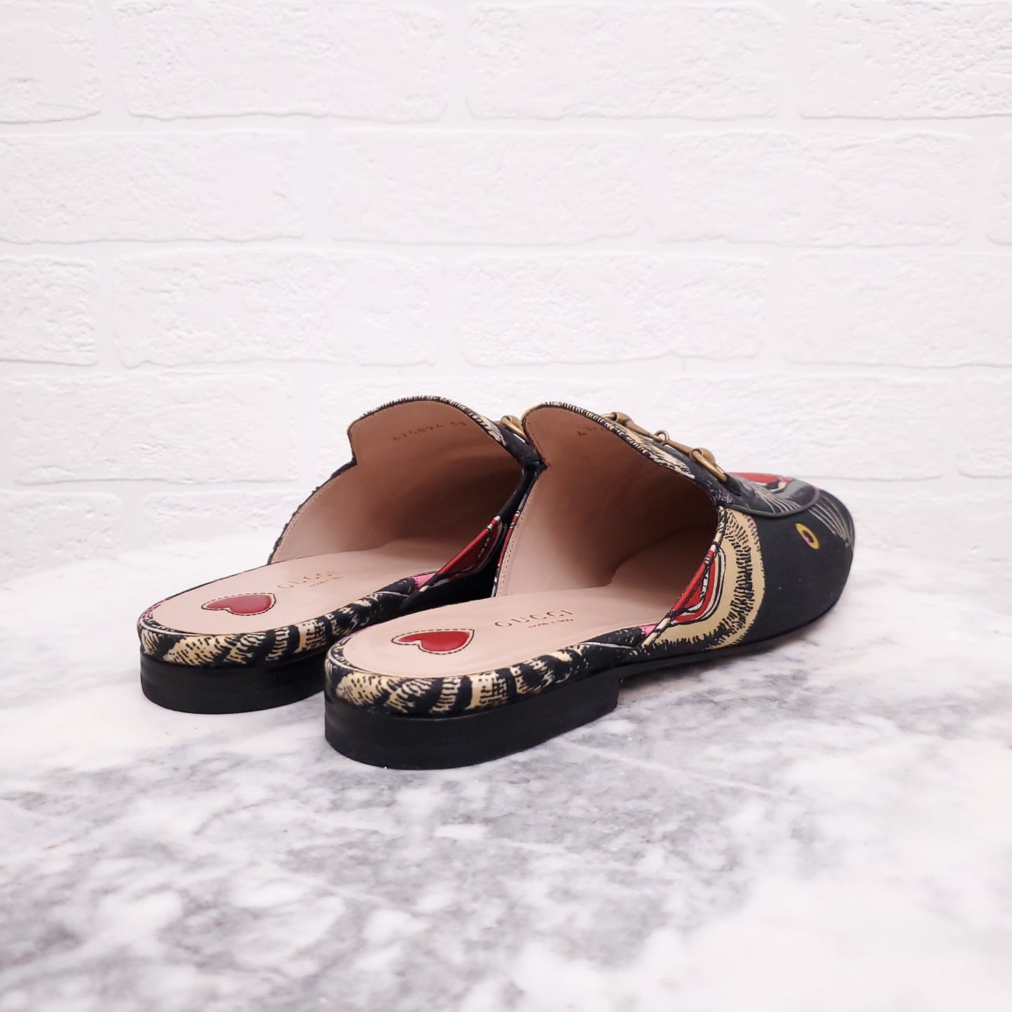 GUCCI TIGER LOAFERS - SIZE 39