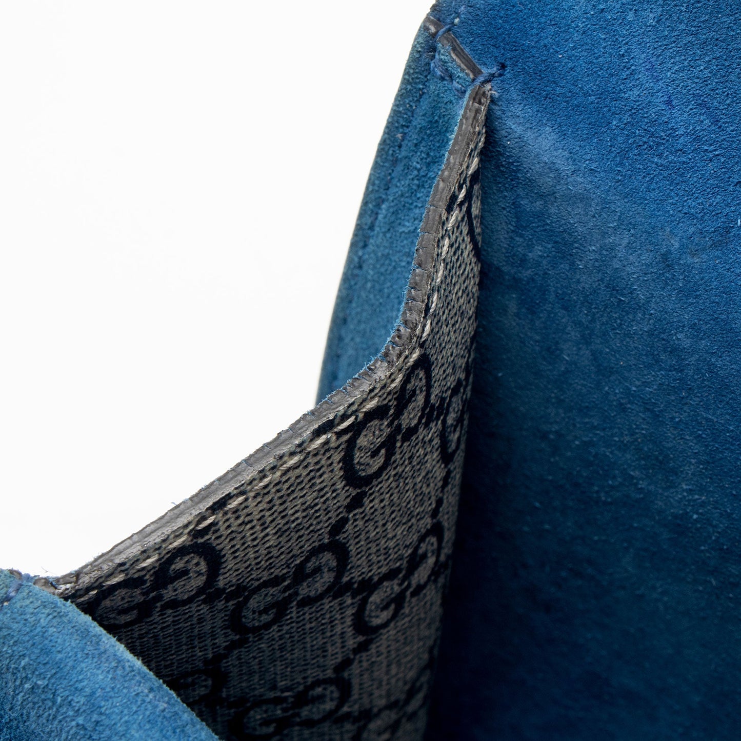 Gucci GG Supreme Blooms Dionysus Small Shoulder Bag