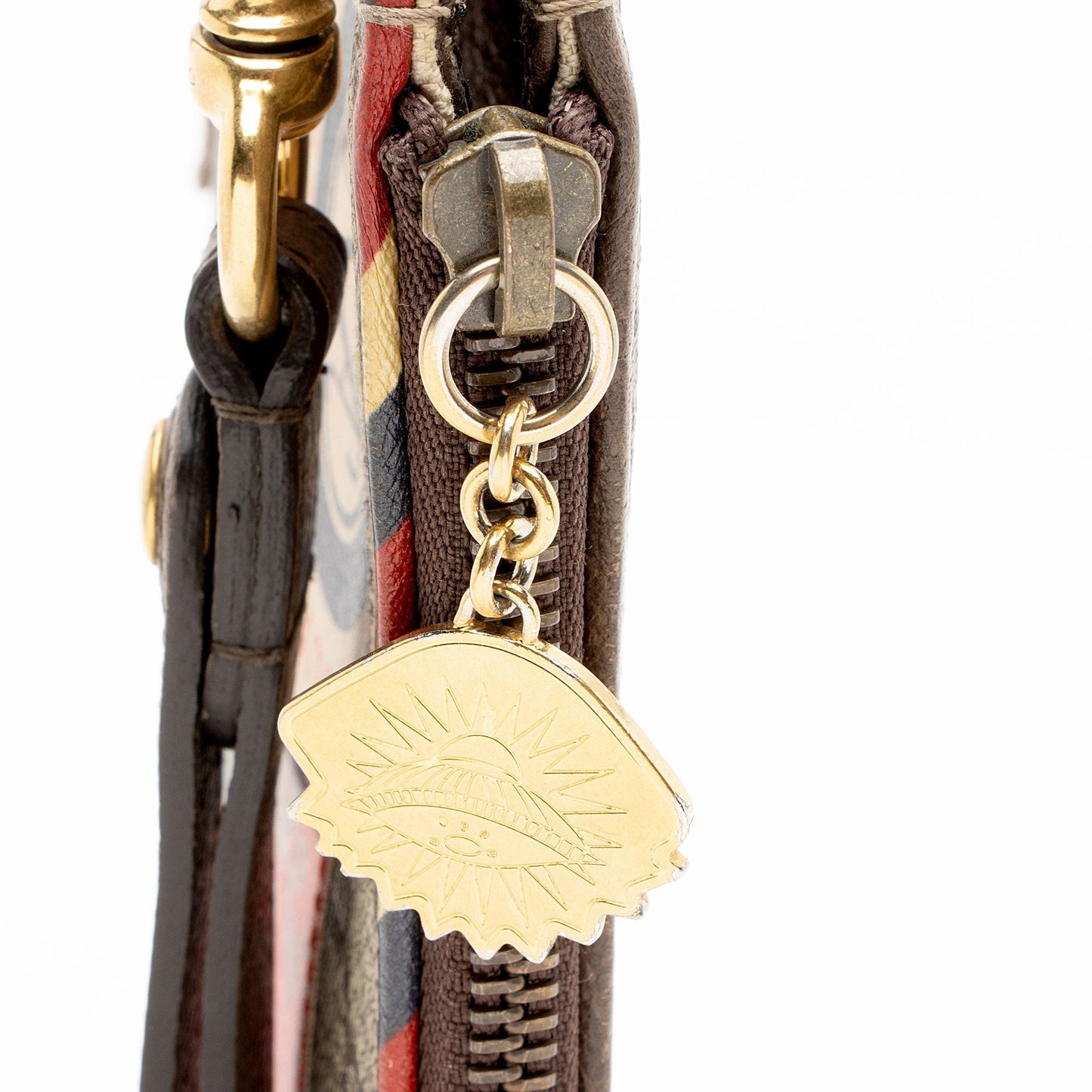 Gucci GG Supreme Courrier Clutch