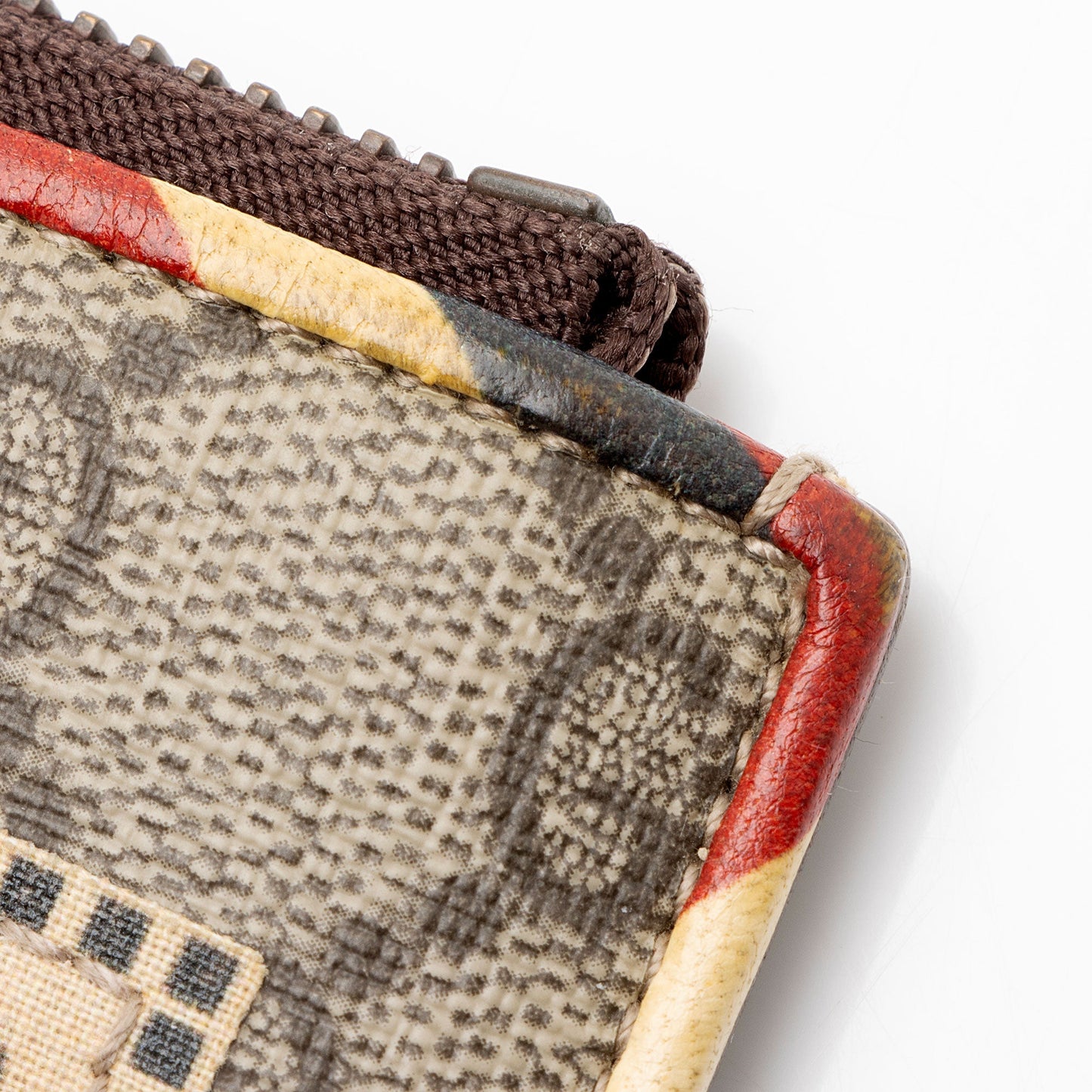 Gucci GG Supreme Courrier Clutch