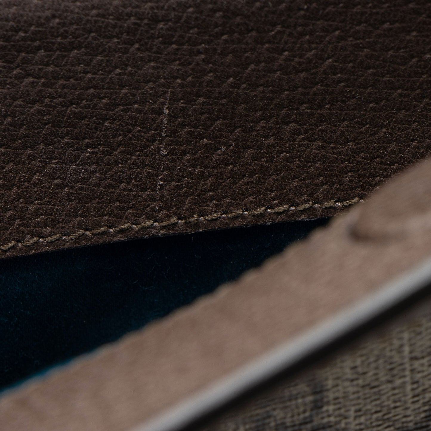 Gucci GG Supreme Ophidia Medium Chain Shoulder Bag