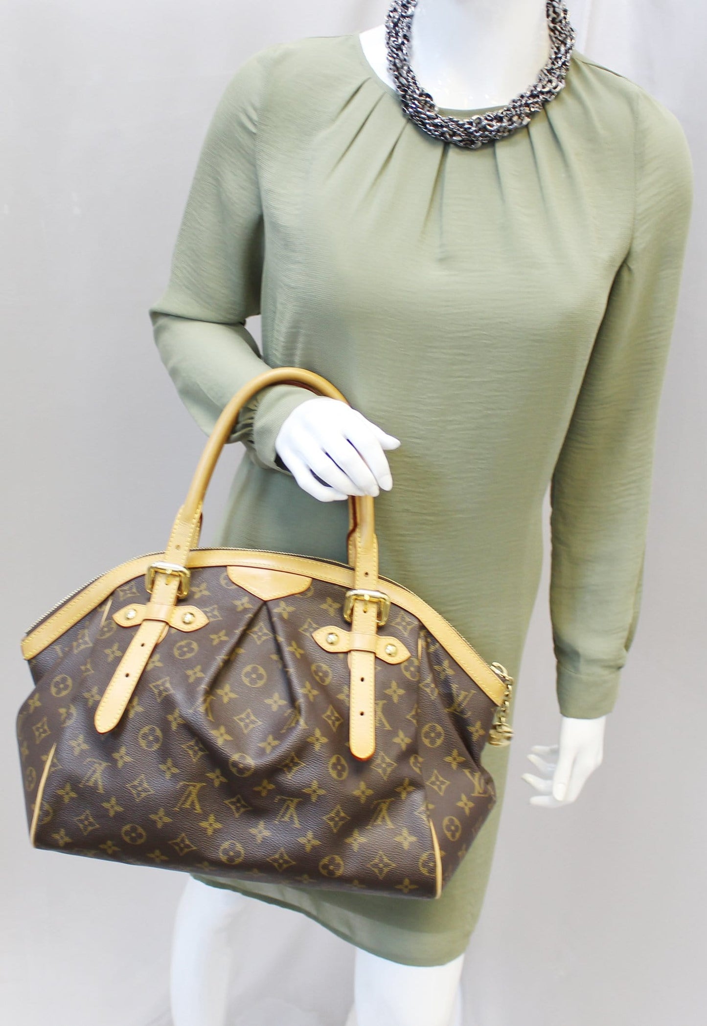 LOUIS VUITTON Monogram Canvas Tivoli GM Brown Shoulder Bag