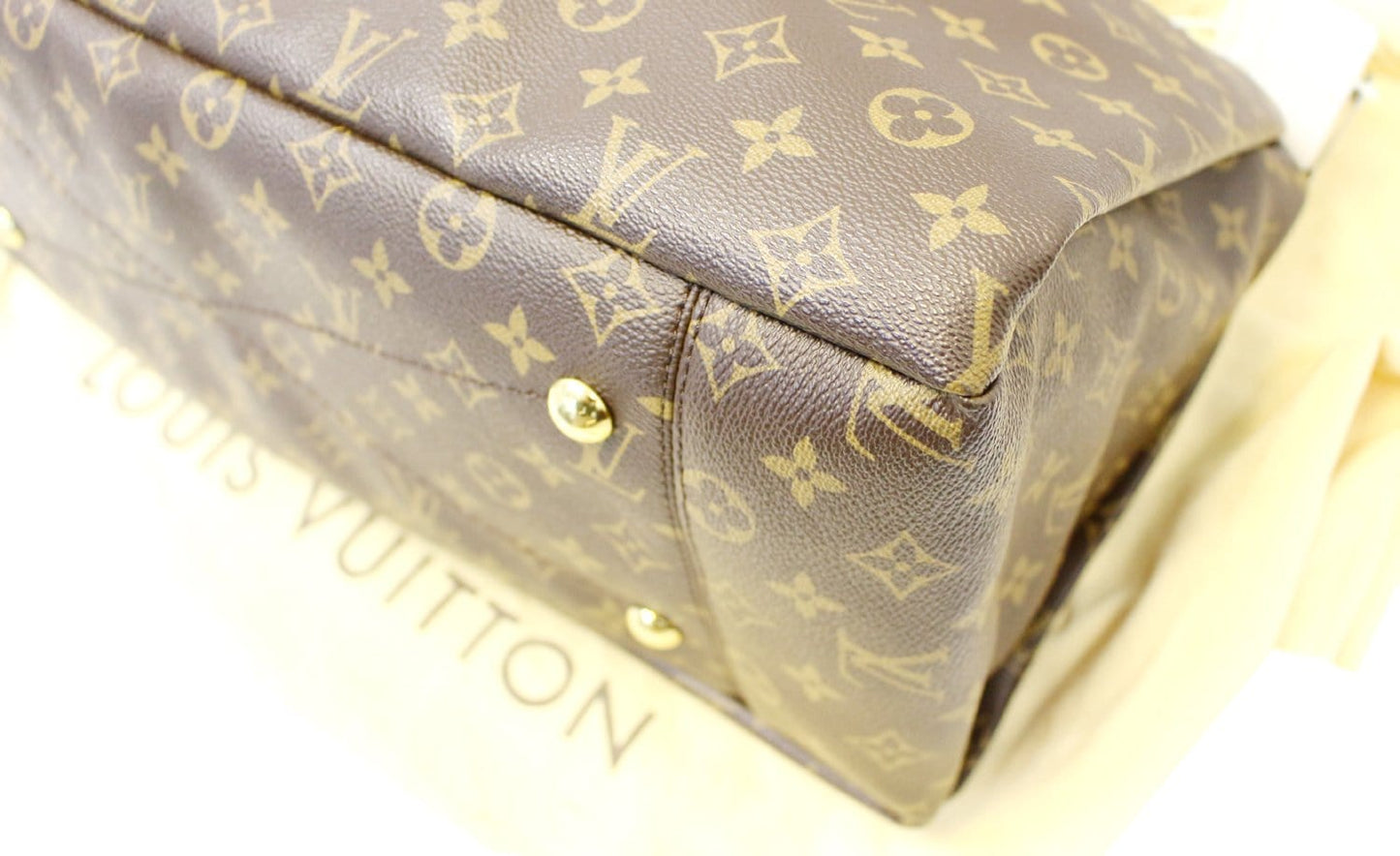 LOUIS VUITTON Monogram Canvas Artsy GM Shoulder Bag Limited