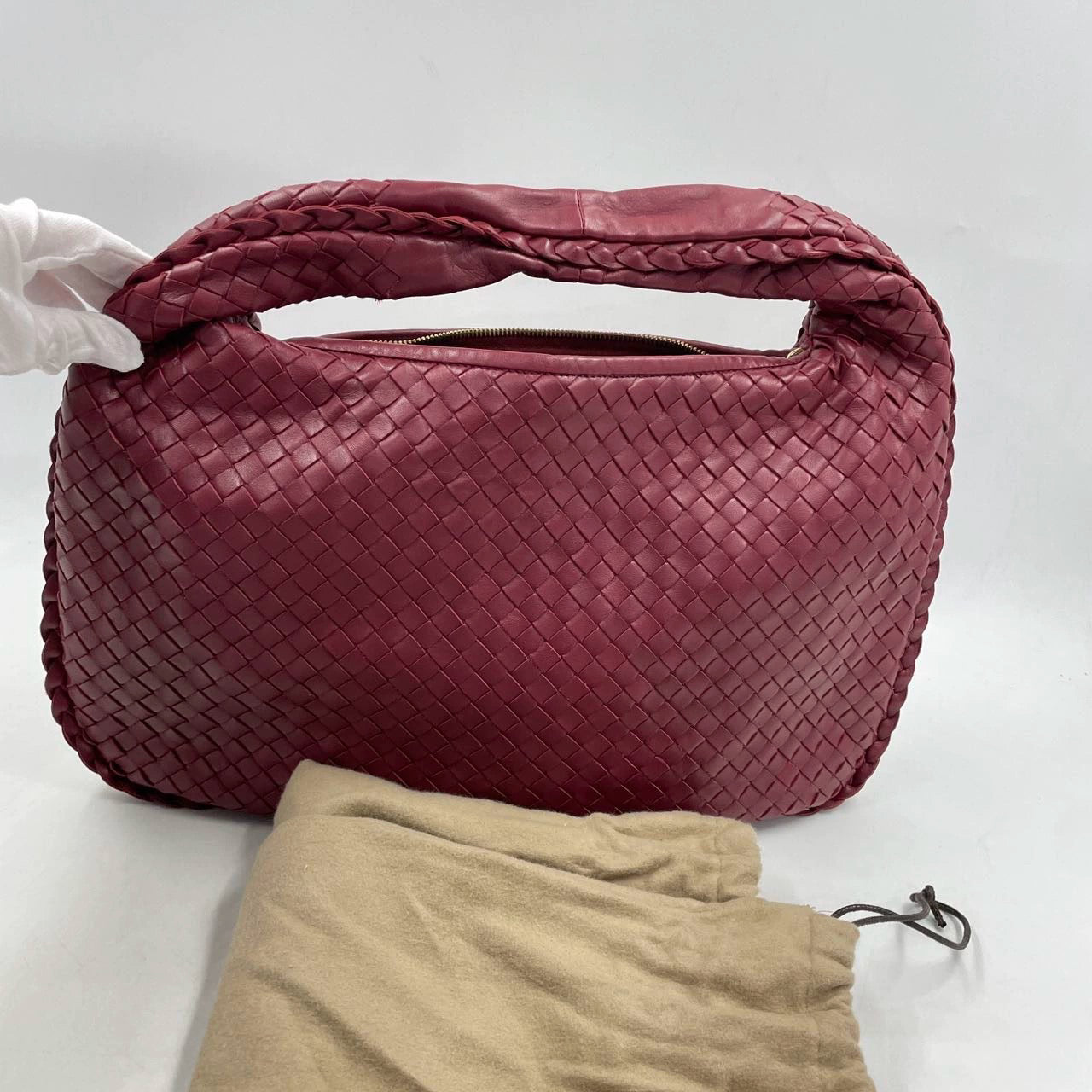 Bottega Veneta Intrecciato Hobo Bag Medium Burgundy Lambskin leather