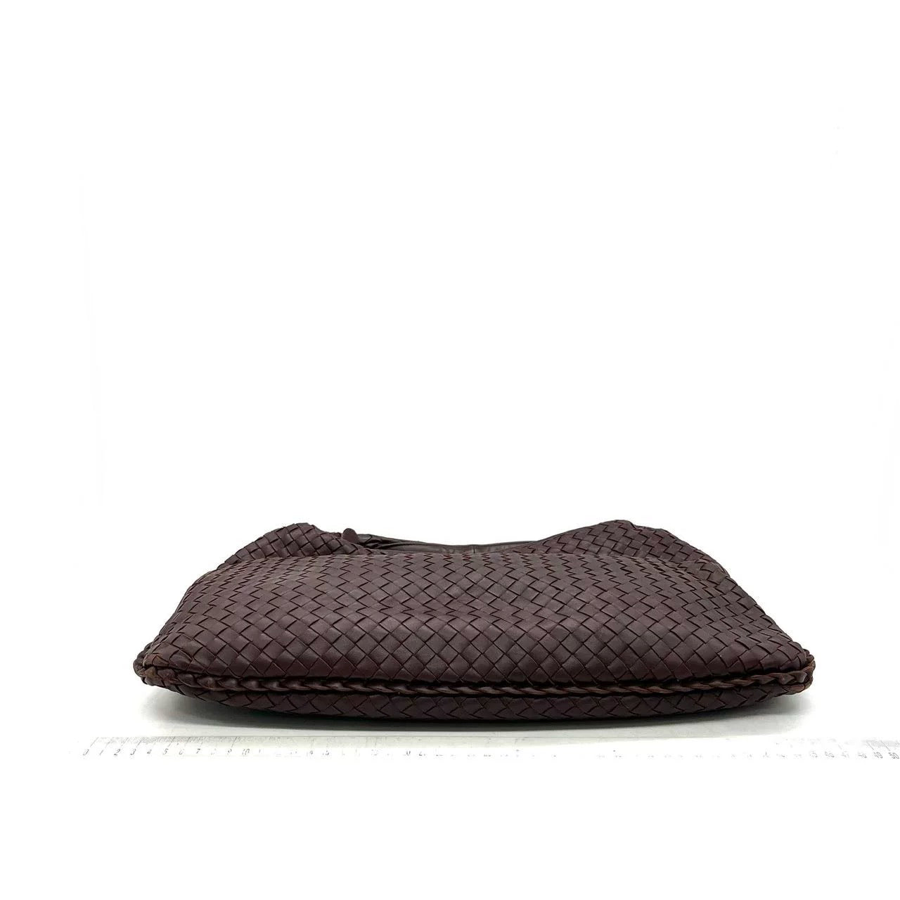 Bottega Veneta Intrecciato Hobo Bag Medium Burgundy Wine Color Lambskin leather