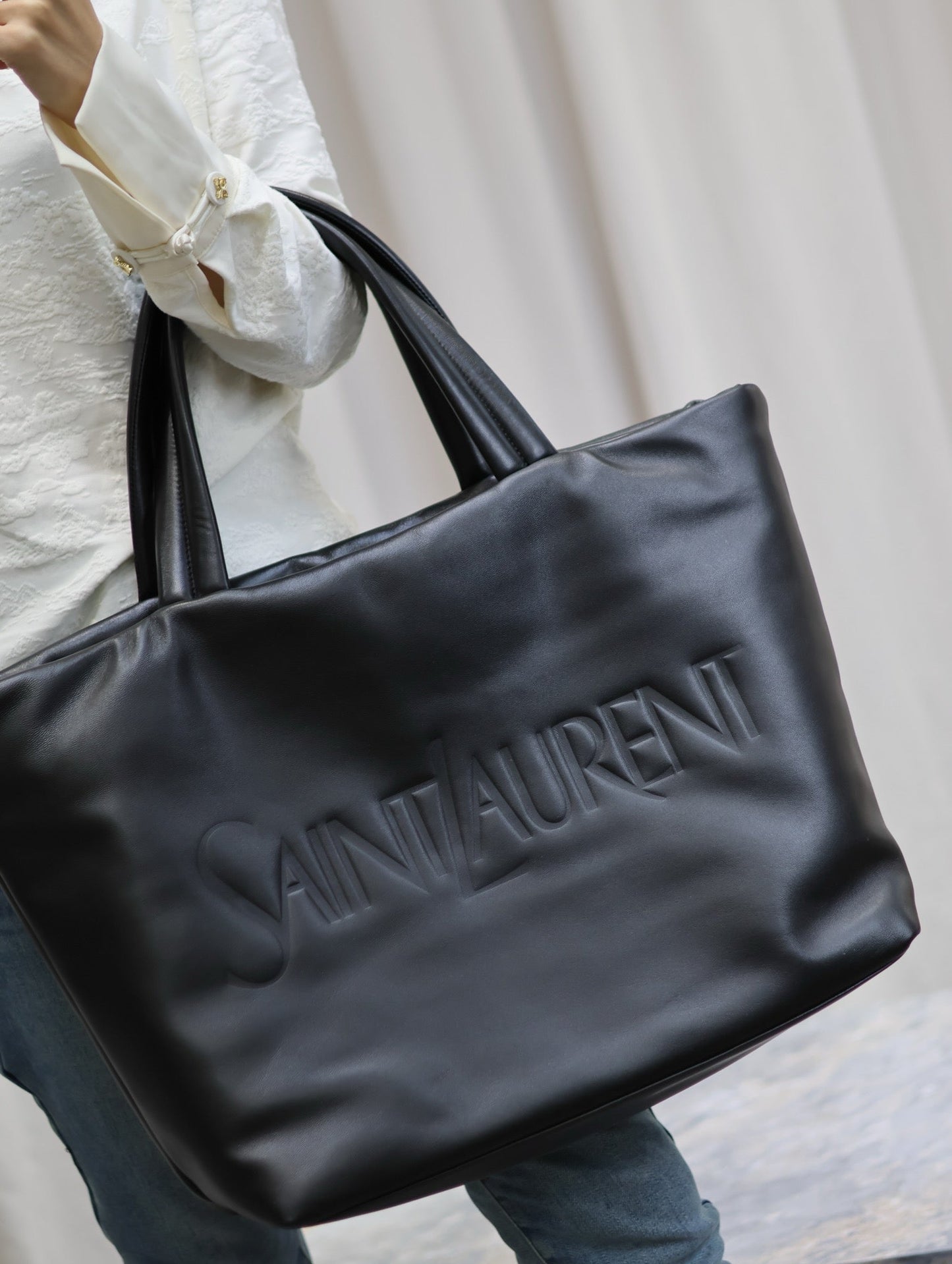YSK300 Saint Laurent Tote in Nappa Lambskin / HIGHEST QUALITY VERSION / 16.1–19.7 x 16.9 x 6.7 inches