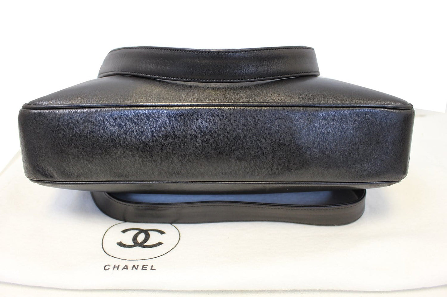 CHANEL  Chain Black Shoulder Bag