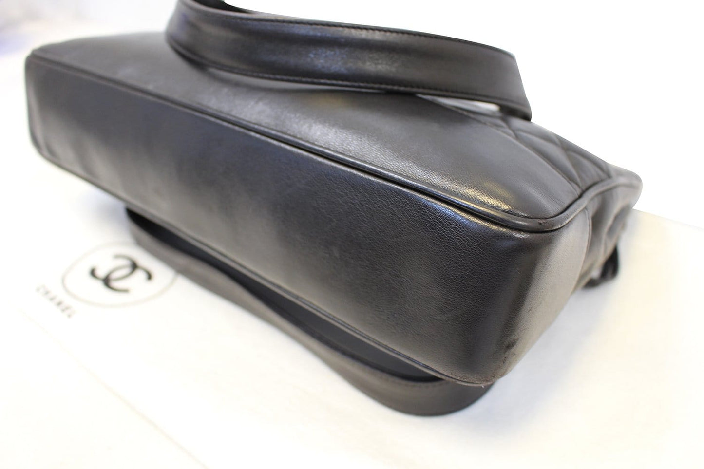 CHANEL  Chain Black Shoulder Bag